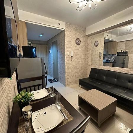 Sabina'S One Bedroom Condo At Shore Tower C Manila Exteriör bild