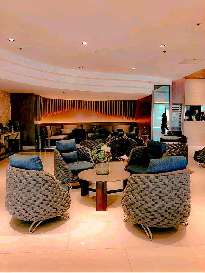 Sabina'S One Bedroom Condo At Shore Tower C Manila Exteriör bild