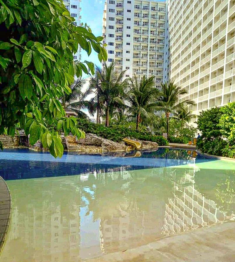 Sabina'S One Bedroom Condo At Shore Tower C Manila Exteriör bild