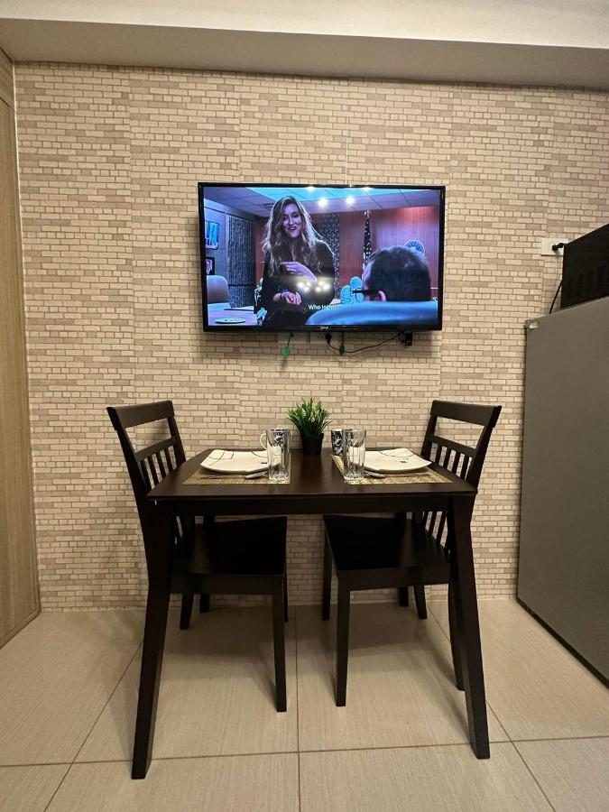 Sabina'S One Bedroom Condo At Shore Tower C Manila Exteriör bild